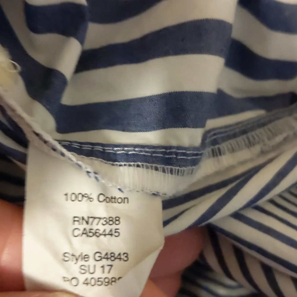 Madewell size S strightly cropped blue and white striped top - Picture 8 of 9